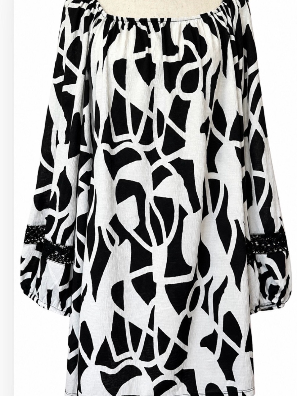 Mod 60s Geometric Abstract Tunic Top Boho Black White Balloon Sleeve 2X Blouse